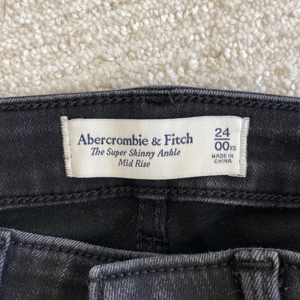 Gently Worn - image 4